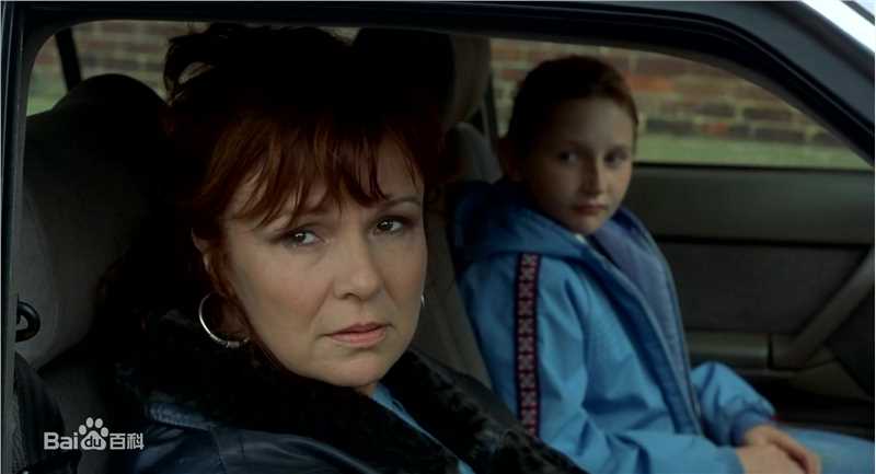 最全朱丽·沃特斯(Julie Walters)精彩图册