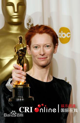 蒂尔达·斯文顿(Tilda Swinton)获奖领奖照片集生活照相册