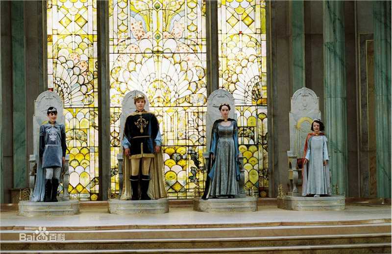 安娜·帕波维尔(Anna Popplewell)光环4：航向黎明号 高清剧照