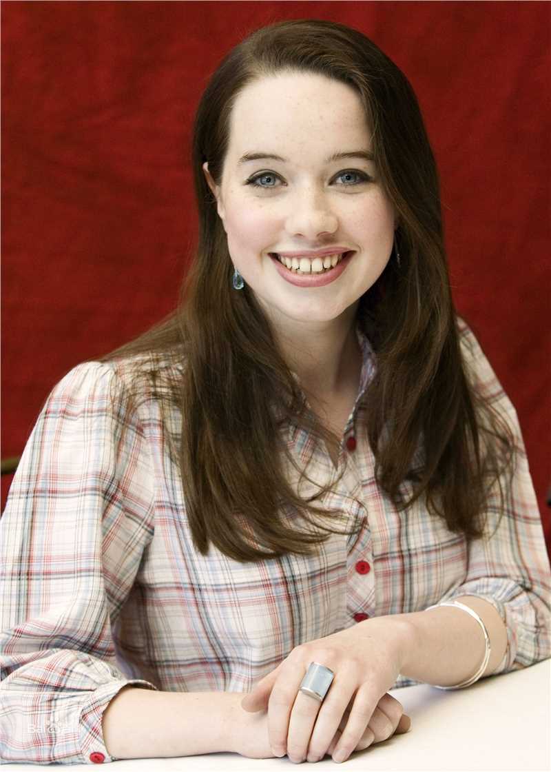 最优质安娜·帕波维尔(Anna Popplewell)精彩图册