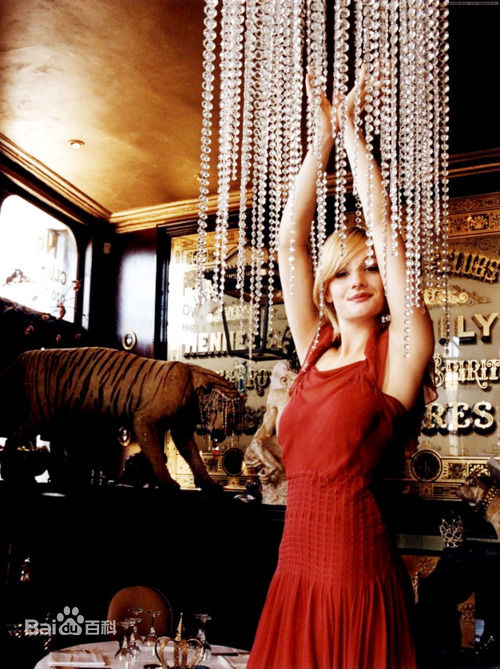 最全萝玛拉·嘉瑞(Romola Garai)精彩图册