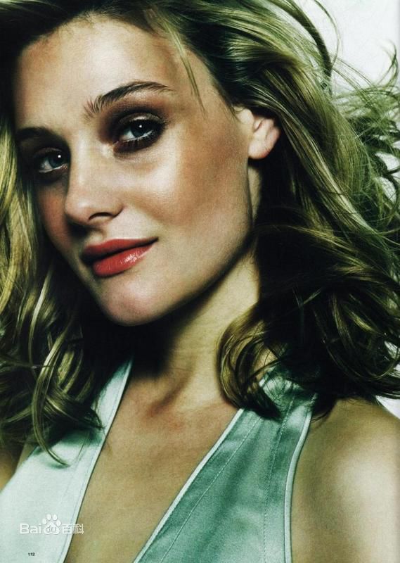最全萝玛拉·嘉瑞(Romola Garai)精彩图册