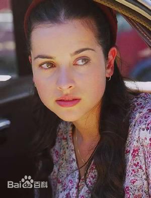 最优质阿梅丽娅·华纳(Amelia Warner)生活照