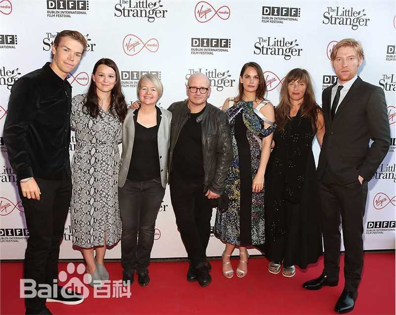 兰纳德·阿伯拉罕森(Leonard Abrahamson)合照壁纸壁纸