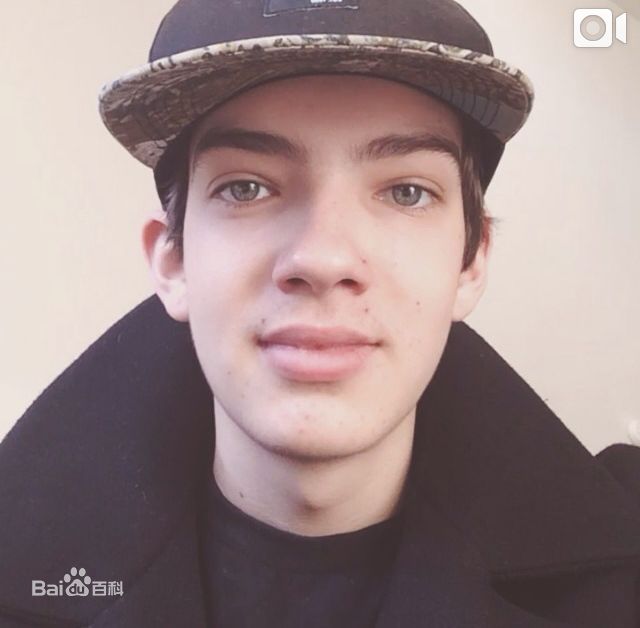 柯蒂·斯密特-麦菲(Kodi it-McPhee)kodi图册