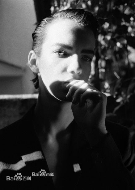 柯蒂·斯密特-麦菲(Kodi it-McPhee)kodi图册