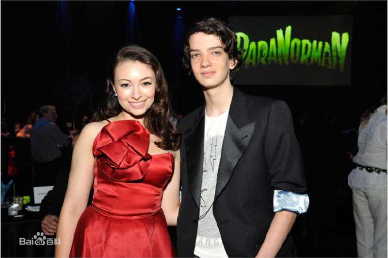 柯蒂·斯密特-麦菲(Kodi it-McPhee)interviews前后照片