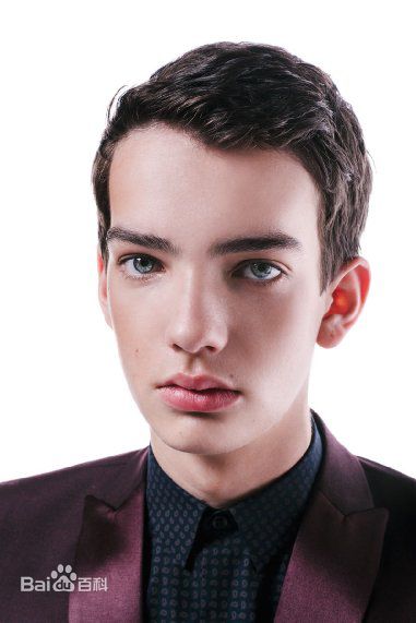 柯蒂·斯密特-麦菲(Kodi it-McPhee)柯蒂