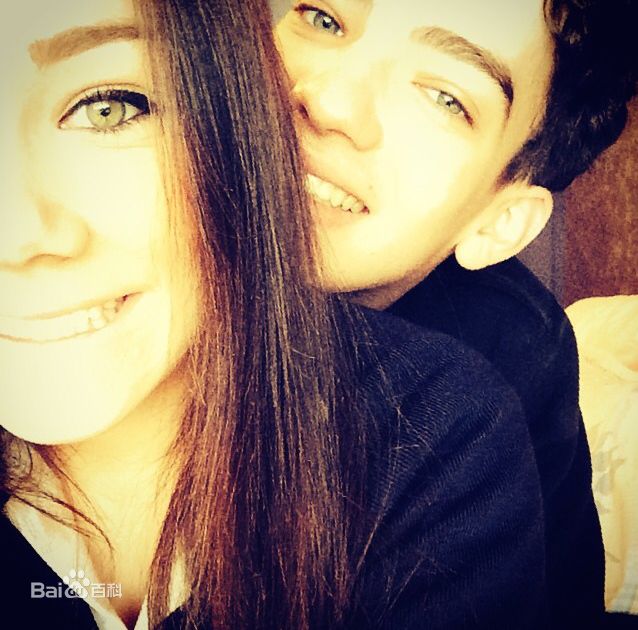 柯蒂·斯密特-麦菲(Kodi it-McPhee)kodi 女友图片图集