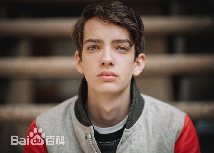 最全柯蒂·斯密特-麦菲(Kodi it-McPhee)素颜照