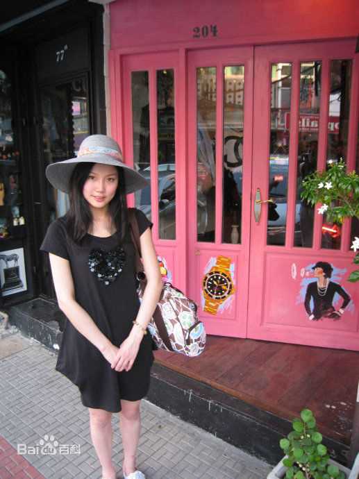 黄龄(Isabelle)生活照前后照片