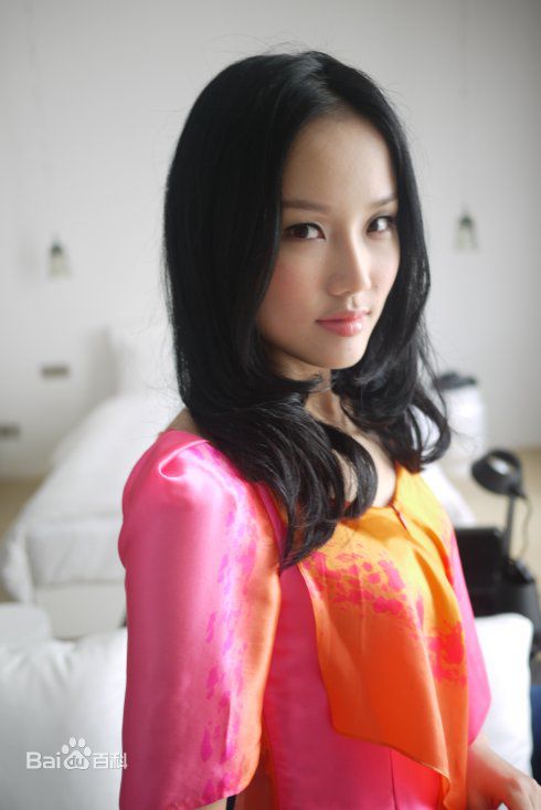 黄龄(Isabelle)生活照前后照片