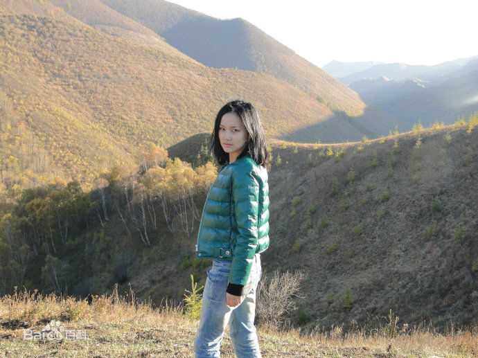 黄龄(Isabelle)生活照前后照片