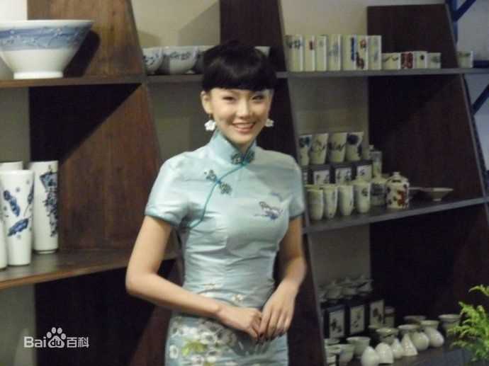 黄龄(Isabelle)旗袍素颜照相册