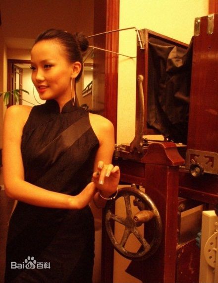 黄龄(Isabelle)旗袍素颜照相册