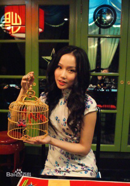 黄龄(Isabelle)旗袍素颜照相册