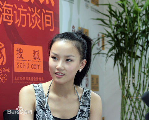 黄龄(Isabelle)旗袍素颜照相册