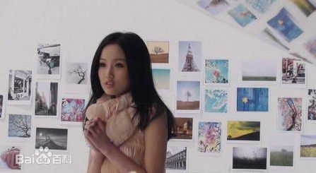 黄龄(Isabelle)在《特别》宣传集中的