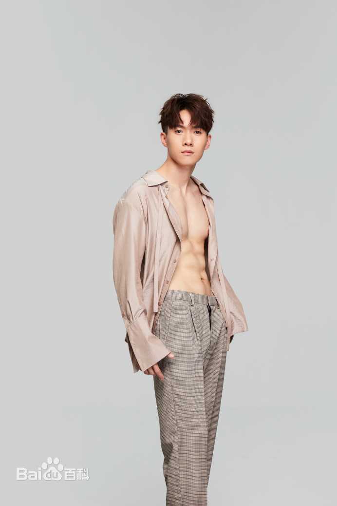 《刘秋实》个人照