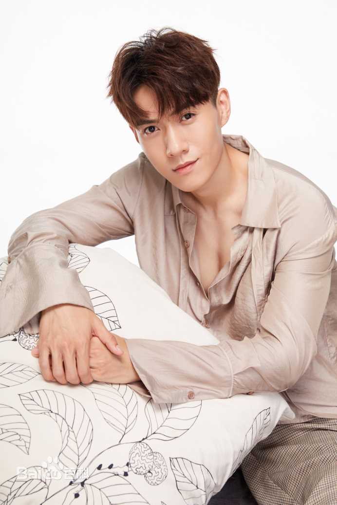 《刘秋实》个人照