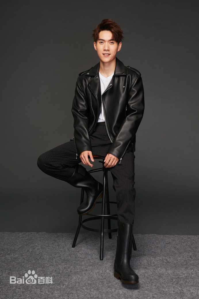 《刘秋实》个人照