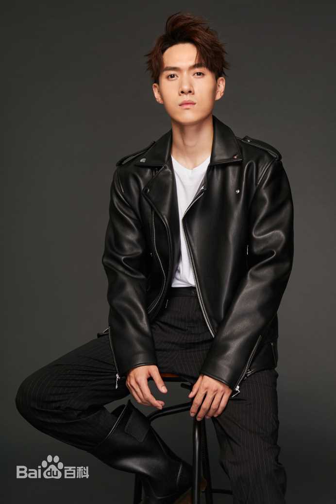 《刘秋实》封面图片