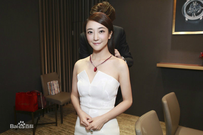 姜尘参加时尚活动