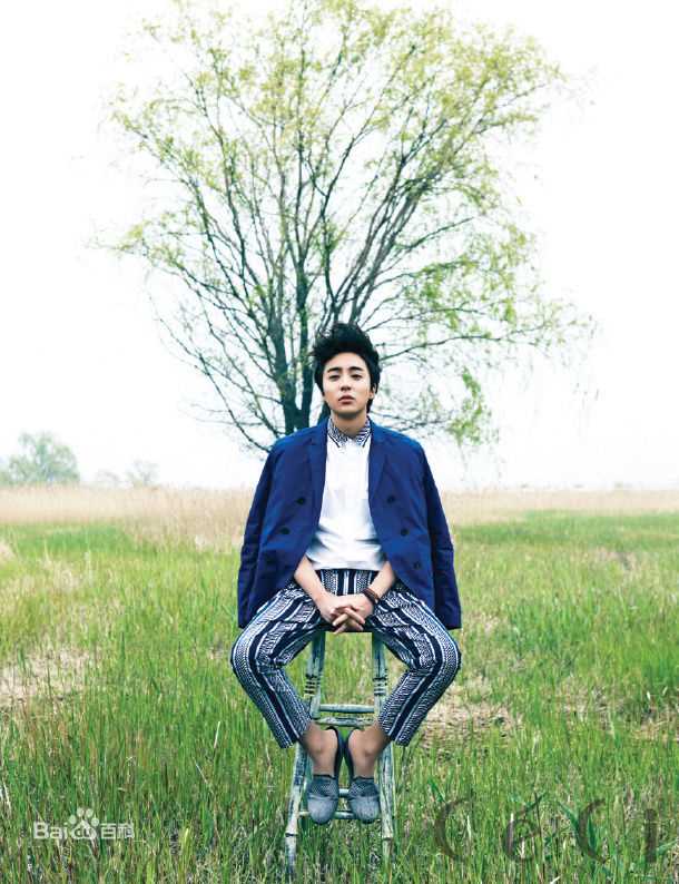 金相佑(Roy Kim，Kim Sang Woo（英）； （韩）)高清Roy Kim杂志图图集