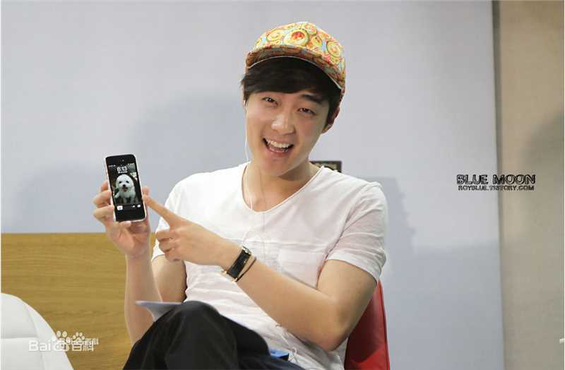 金相佑(Roy Kim，Kim Sang Woo（英）； （韩）)活动图 饭拍性感图片图集