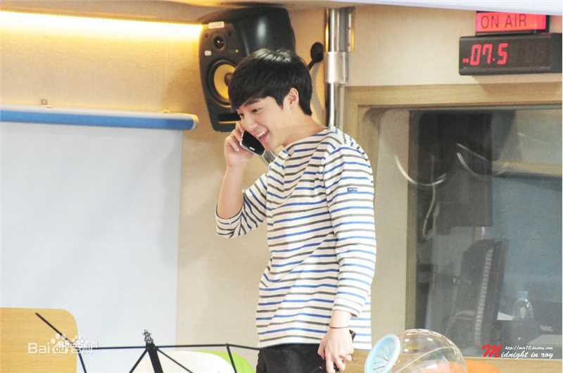 金相佑(Roy Kim，Kim Sang Woo（英）； （韩）)活动图 饭拍性感图片图集