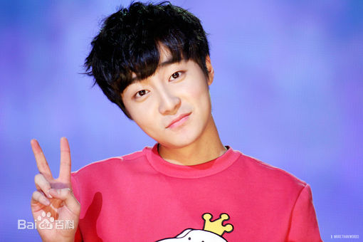 最优质金相佑(Roy Kim，Kim Sang Woo（英）； （韩）)生活照