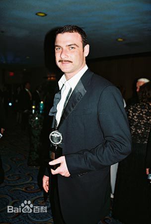 最新列维·施瑞博尔(Liev Schreiber)壁纸