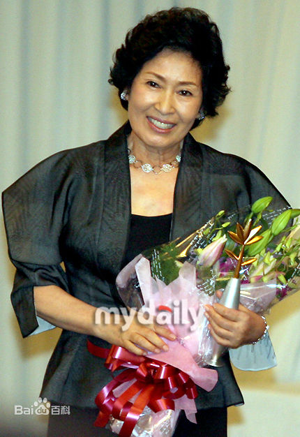 金惠子( /Hye-ja Kim)获奖领奖前后照片