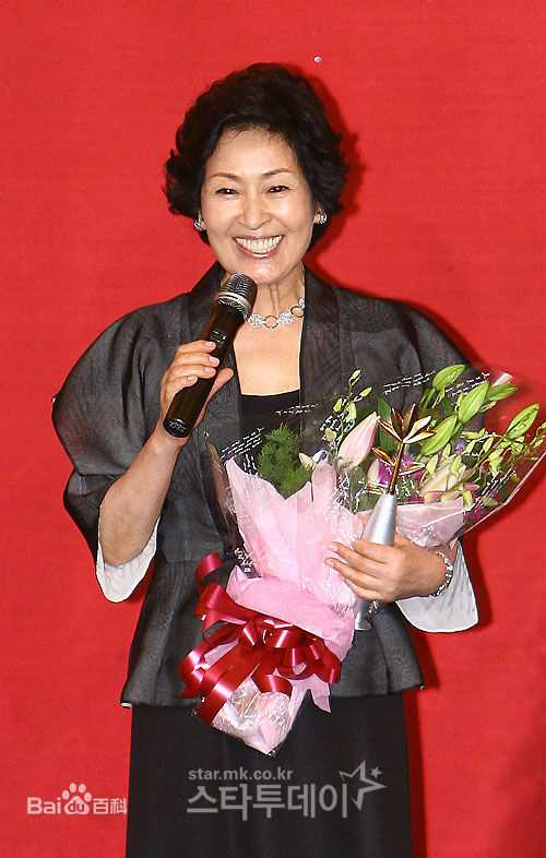 金惠子( /Hye-ja Kim)获奖领奖前后照片