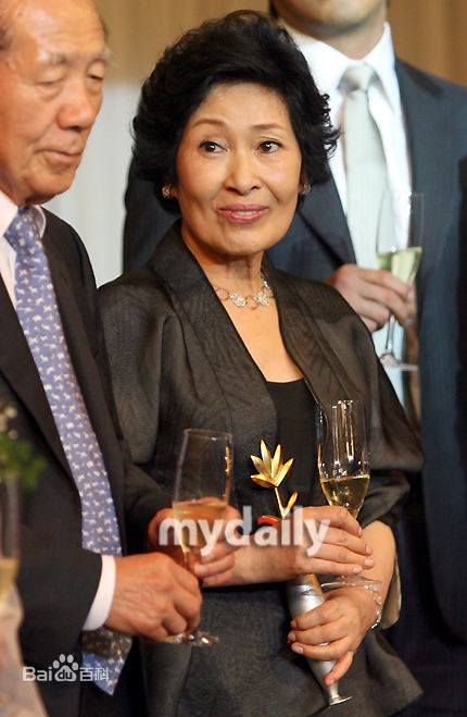 金惠子( /Hye-ja Kim)获奖领奖前后照片