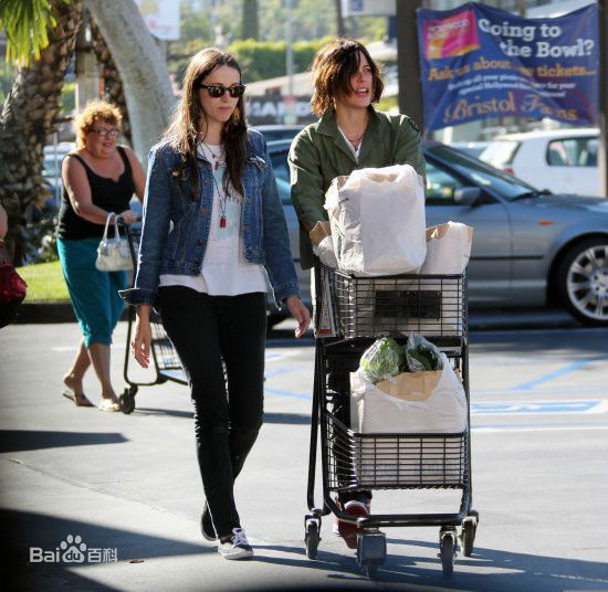 凯瑟琳·莫宁(Katherine Sian Moennig)kate moennig和holly miranda壁纸壁纸