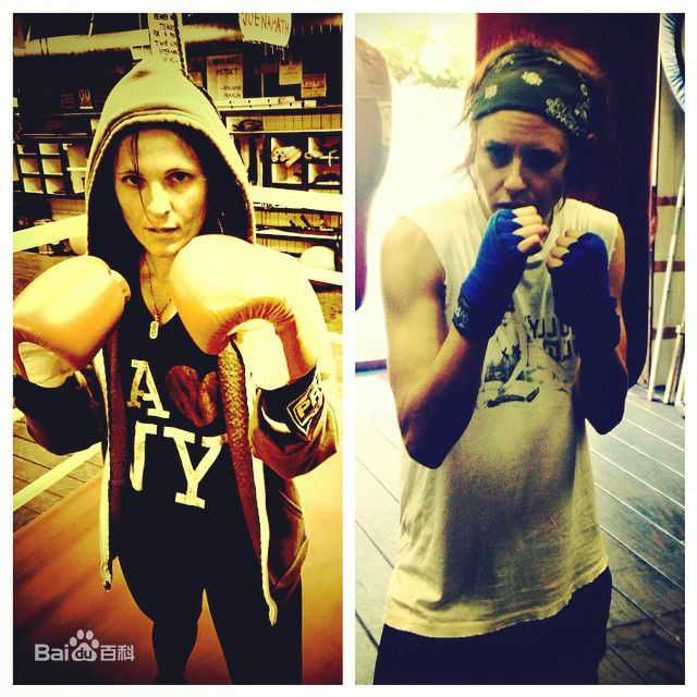 凯瑟琳·莫宁(Katherine Sian Moennig)kate的生活照（朋友、狗狗、爱好）图片图集