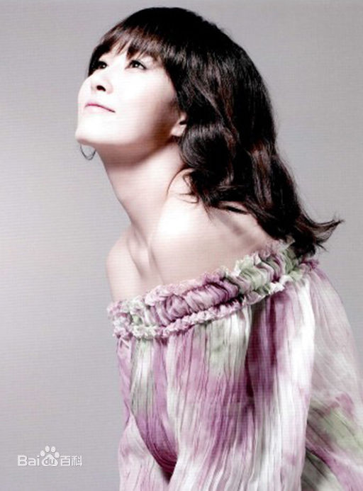 金宣儿(（韩）/KimSun A（英）/キムソナ（日）)最新杂志照图集