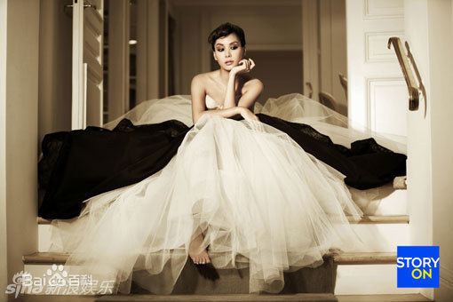 最新高素荣()高小英精彩图册