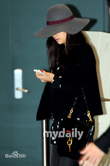 最新高素荣()高小英精彩图册