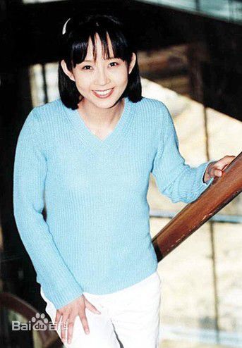 崔真实()生活照壁纸壁纸