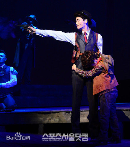 精选朴炯植(，Park Hyung Sik)在音乐剧《BONNIE中的图册