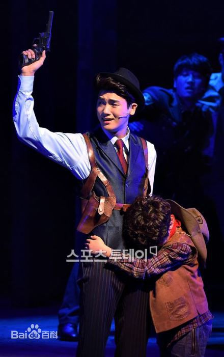 精选朴炯植(，Park Hyung Sik)在音乐剧《BONNIE中的图册