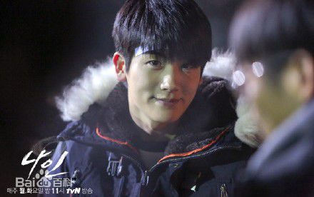 高清朴炯植(，Park Hyung Sik)在《九回时间旅行》（2012）中的图册