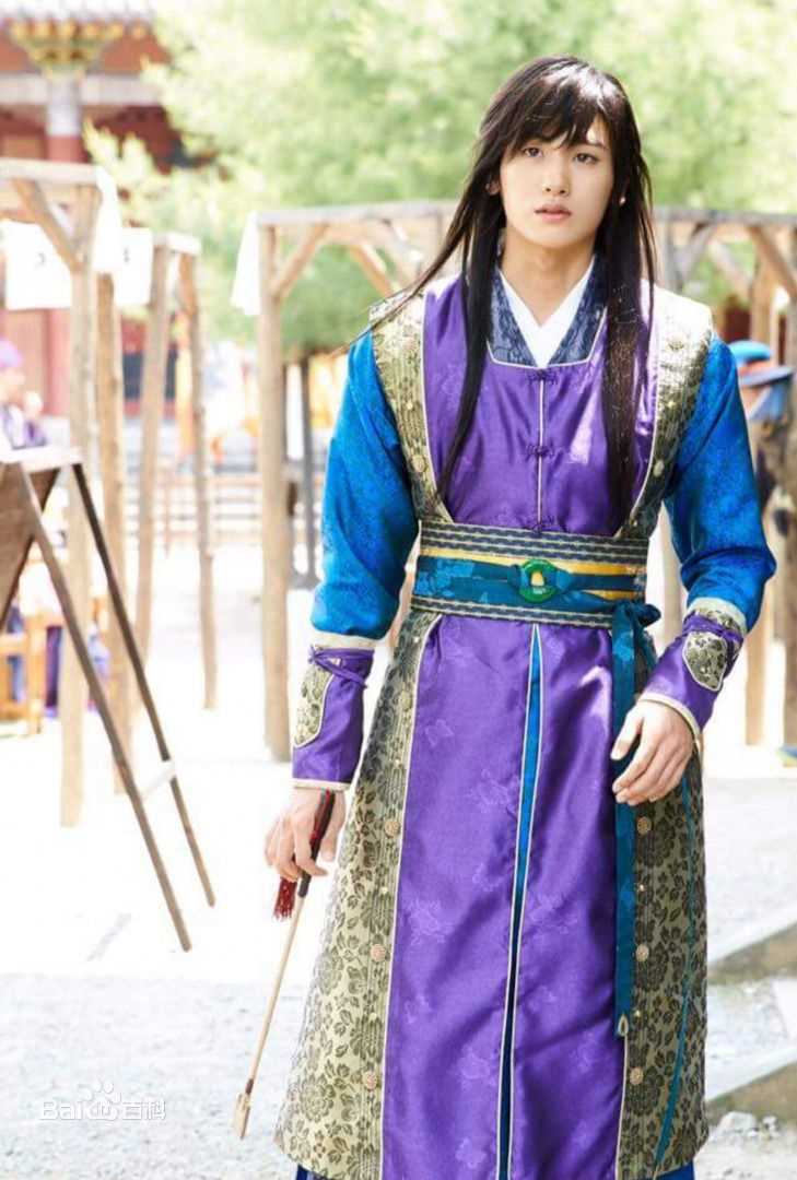 高清朴炯植(，Park Hyung Sik)在《花郎》（2016）中的图集