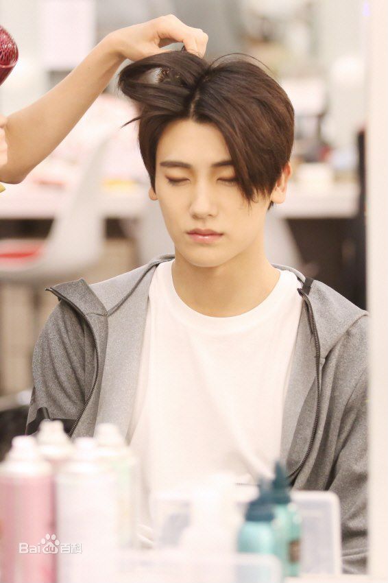 最优质朴炯植(，Park Hyung Sik)在音乐剧《三剑客》中的相册