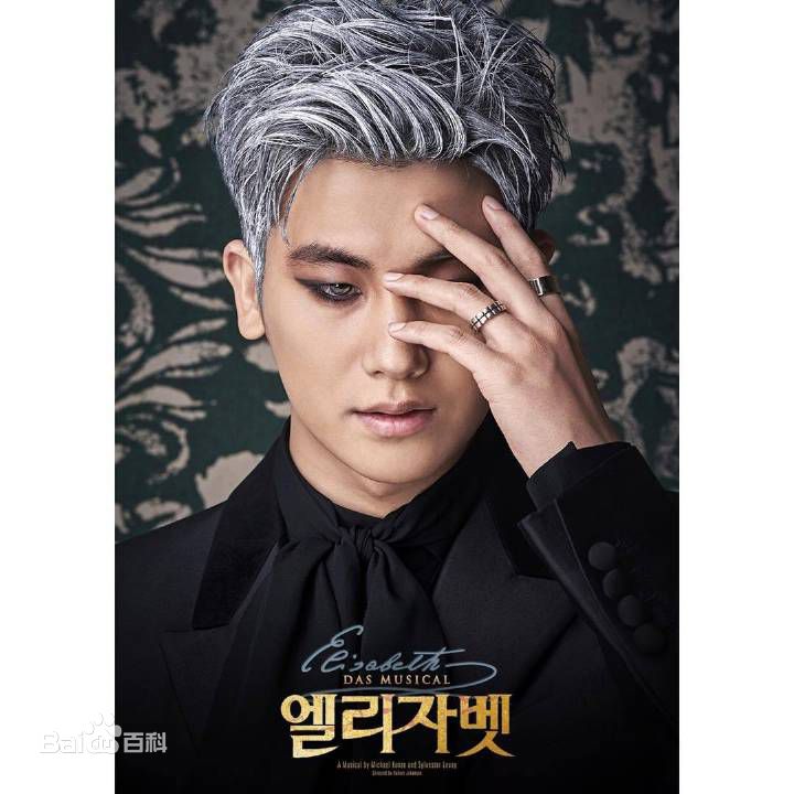 最新朴炯植(，Park Hyung Sik)在2018《伊丽莎白》中的图集