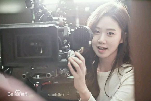 高圣熙(Ko Sung-Hee)合并图册素颜照壁纸