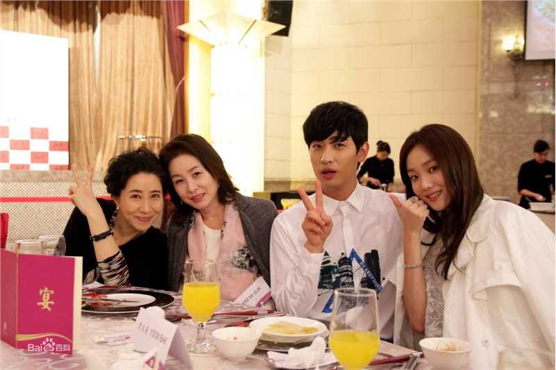 金美淑(，Kim Mi Sook)《女王之花》最全剧照