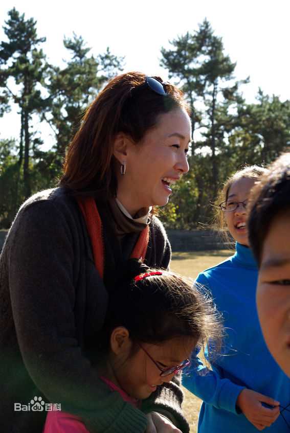 最新金美淑(，Kim Mi Sook)在KBS《人在旅途》中的图集